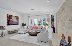2210 NE 204th St, Miami, FL 33180