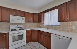 4185 Adeer Drive, Canfield, OH 44406
