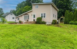 5 Laurie Lane, Newburgh, NY 12550