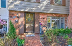 15 GEORGETOWN GREEN, CHARLOTTESVILLE, VA 22901