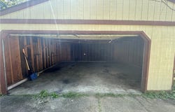 14 Elm Street, Bedford, OH 44146