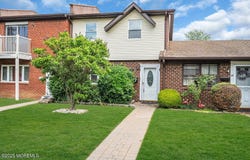 38 Adriana Court, Brick, NJ 08724