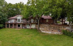4343 SE W Edge RD, Topeka, KS 66609
