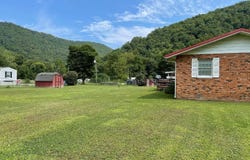 19 Hammer Street, Birch River, WV 26610