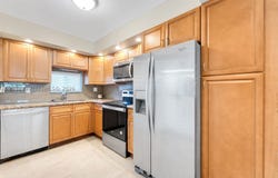 9811 N Hollybrook Lake Dr, Pembroke Pines, FL 33025