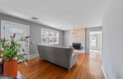 14 BERRIEN AVENUE, PRINCETON JUNCTION, NJ 08550