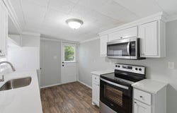 127 E Walker Street, Denison, TX 75021