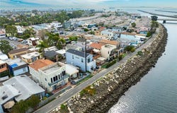 48 Riversea, Seal Beach, CA 90740