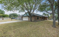 75 Delmore Drive, Hillsboro, TX 76645