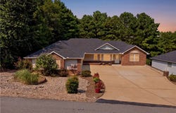 69 McKenzie Drive, Bella Vista, AR 72715