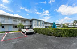 4111 NE 21st Way, Lighthouse Point, FL 33064