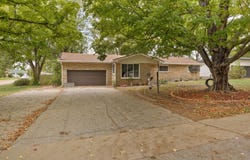 1619 S Estate Avenue, Springfield, MO 65804