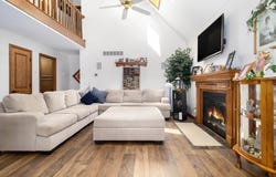 2208 Woodland Court, Elkhart, IN 46514-8356