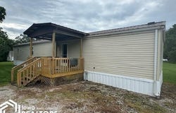 302 N 2nd, Mystic, IA 52574