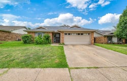 8212 April Lane, Watauga, TX 76148