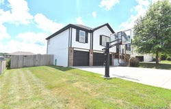 1207 SW 9th Street, Other, MO 64075