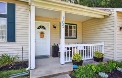 705 N Hanover Glen, Ellettsville, IN 47429-1069
