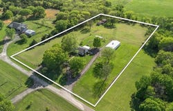 1579 E 767th Road, Lawrence, KS 66049