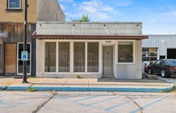 306 College Street, Greenfield, MO 65661