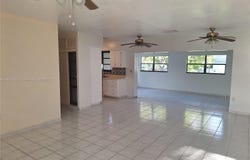 4315 SW 98th Ave, Miami, FL 33165