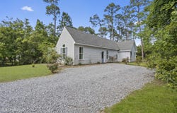 790 Peach Street, Ocean Springs, MS 39564