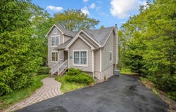 184 Upper Deer Valley Road, Tannersville, PA 18372
