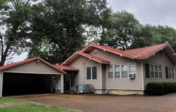 216 S Second Street, Augusta, AR 72006