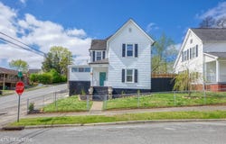 300 N B St, Lenoir City, TN 37771