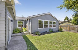 588 SE DANCE DR, Estacada, OR 97023