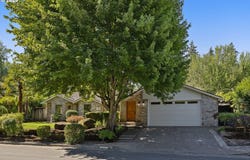 18395 WOOD THRUSH ST, Lake Oswego, OR 97035