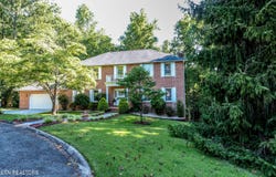 12 Blue Mountain Court, Oak Ridge, TN 37830