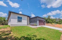 320 Kahana LN, Bastrop, TX 78602