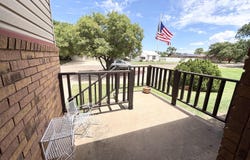 411 W 6th Street, Hale Center, TX 79041