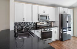302 Summer Sails Dr, Valrico, FL 33594