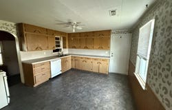 126 Slater St, Marshall, MO 65340