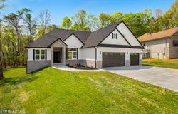 124 Nunyu Tr, Vonore, TN 37885