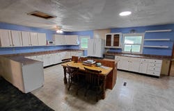 4490 E Golf Ln, Olney, IL 62450