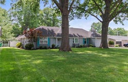 407 NW O'Brien Road, Lee's Summit, MO 64063