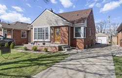 7210 Buckingham Avenue, Allen Park, MI 48101