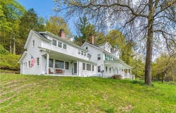 669 Mountain Road, Middletown, NY 10940