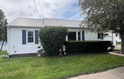 504 S D Street, Fairfield, IA 52556