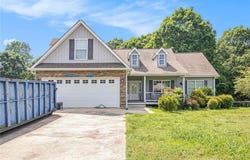 208 Stonington Drive, Mount Airy, GA 30563