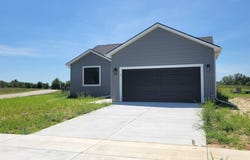 971 Prairie Drive, Tecumseh, NE 68450