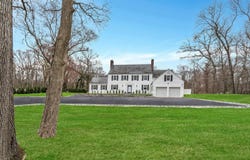 539 Split Rock Road, Syosset, NY 11791