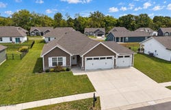 8015 Palermo Trail, Sellersburg, IN 47172