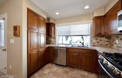 215 N 56th Ave, Yakima, WA 98908