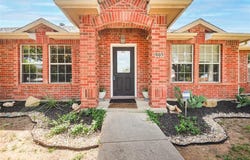 905 Hillside Circle, Justin, TX 76247