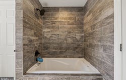 2814 OLDMANS CREEK ROAD, SWEDESBORO, NJ 08085