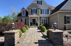 389 Joanne Court, Bartonsville, PA 18321