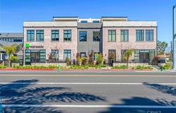 752 W 19th Street, Costa Mesa, CA 92627